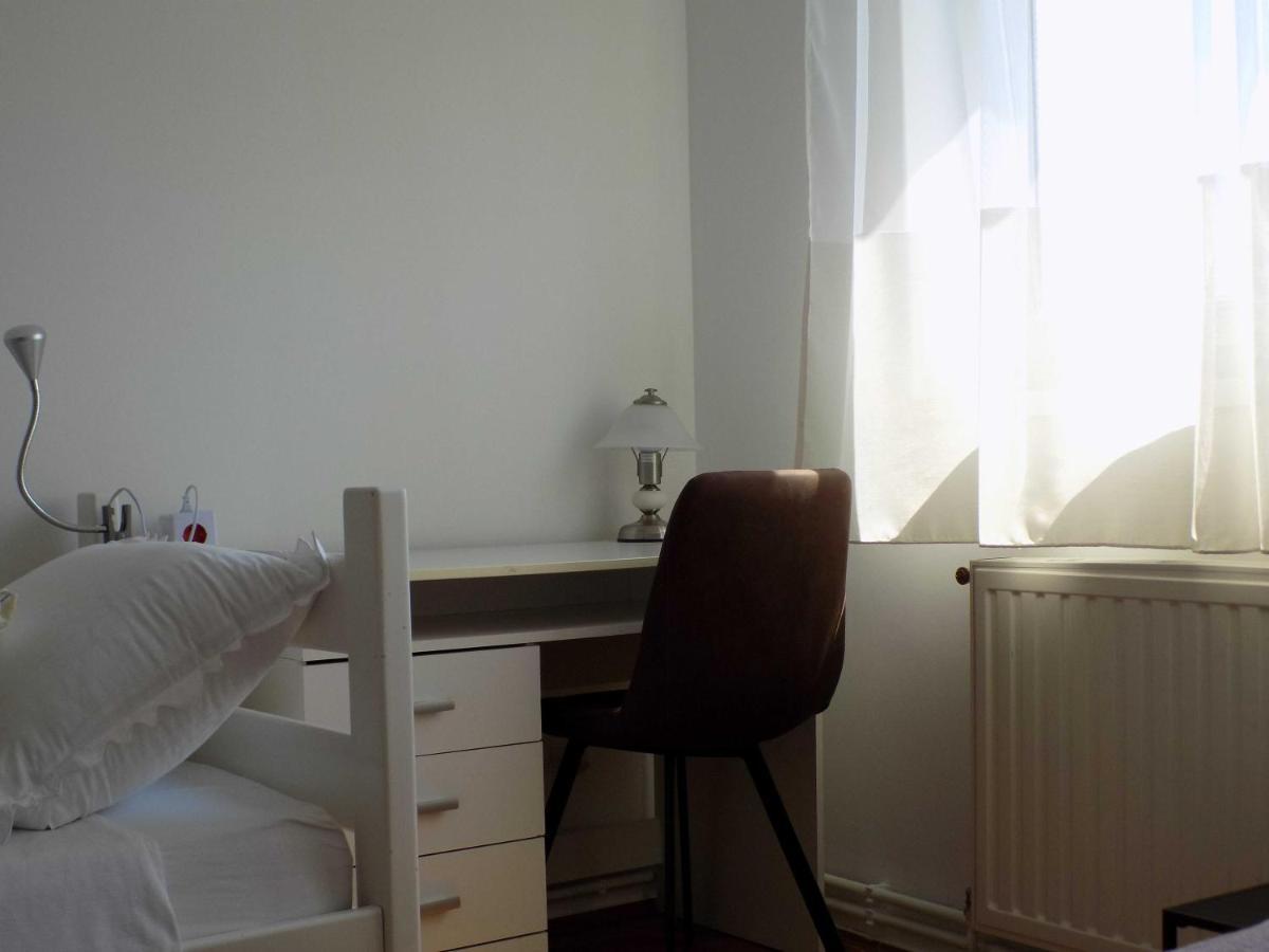 Apartman Borna Vrbnik  Ngoại thất bức ảnh